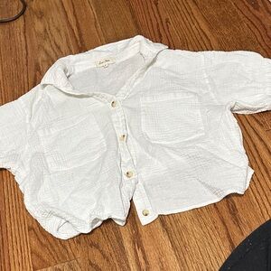 White Linen Cropped Button Up